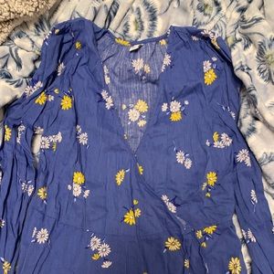 Flowered blue Top